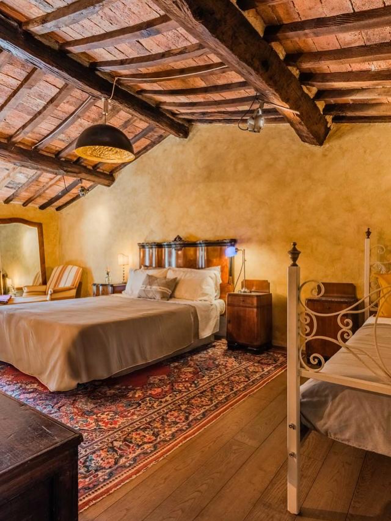 ‼️👀Last minute availability👀‼️
14/18 July
Room La5
info@poderecamaiano.it
♥️♥️♥️♥️♥️♥️♥️♥️
#poderecamaiano #camaianovibes #tuscany #sassofortino #roccastrada #hospitalityinMaremma #travelitaly #bedandbreakfastitaly #bedandbreakfast #liveauthentic #livethelittlethings #travel gram
#discovermaremma #toscanavacanza #igertoscana #tuscanygram
#maremmagram #maremmalocal